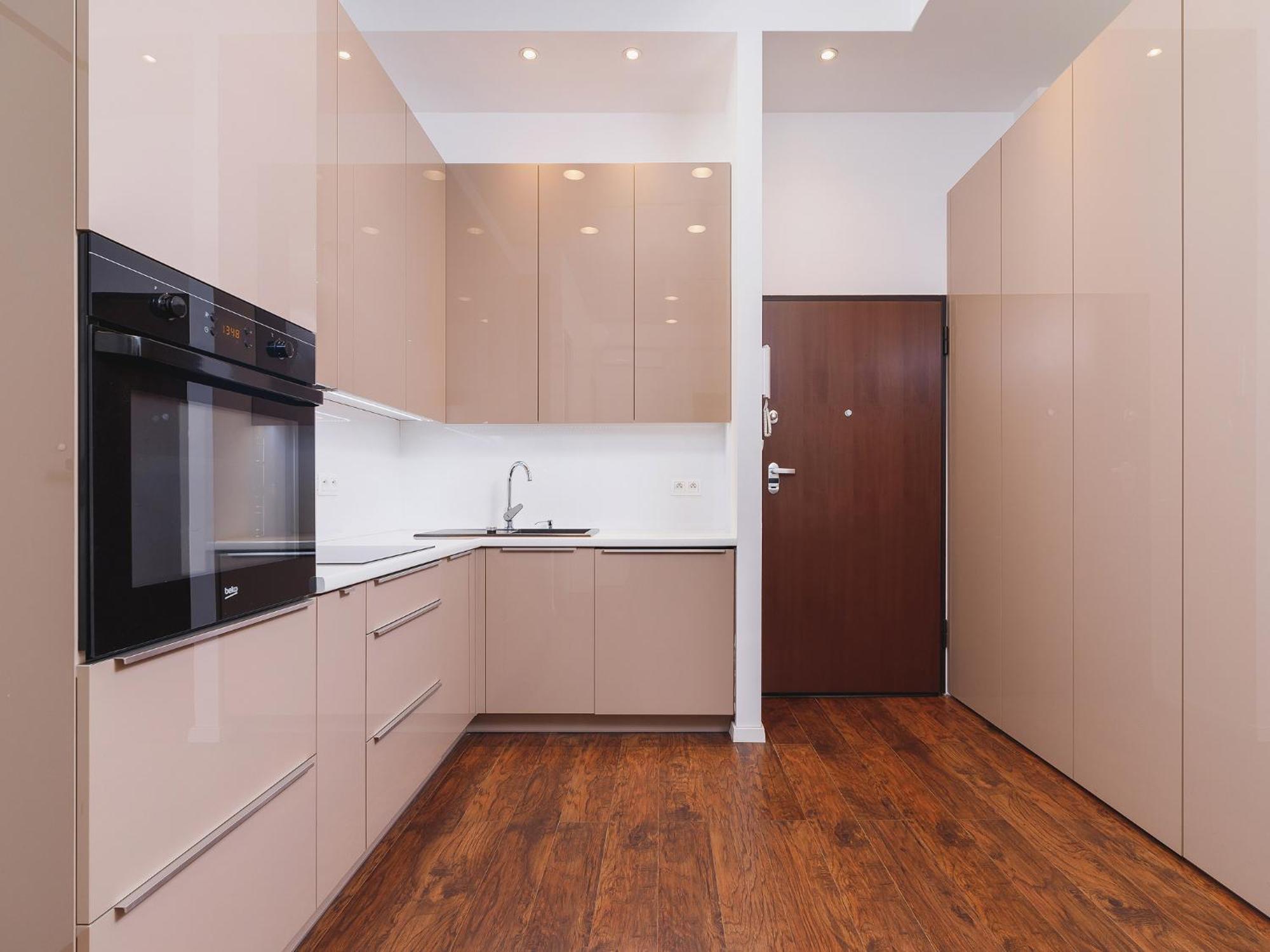 Apartment With Balcony - Pawia 34 Street
